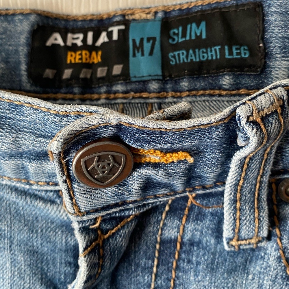 ARIAT REBAR M7 Slim Straight Rico Medium Wash Distressed Work Denim Jeans SZ 32 - Picture 3 of 13